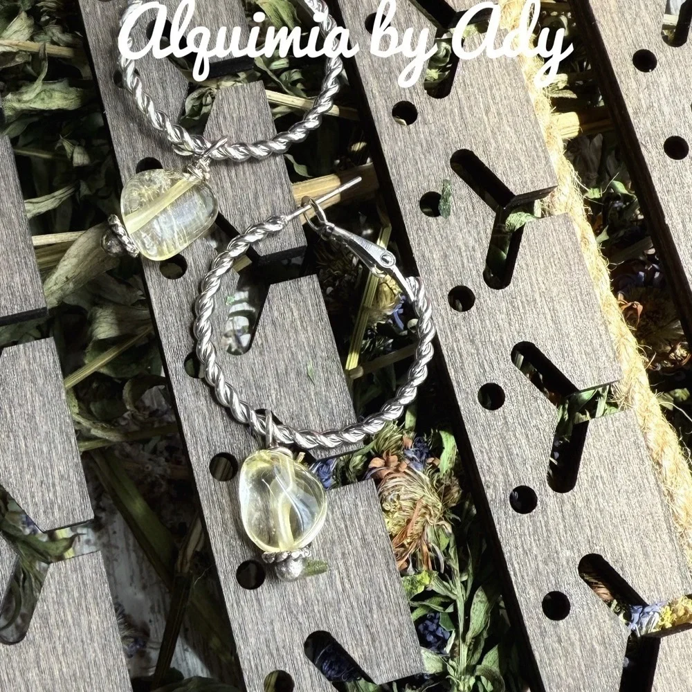 Alquimia Yellow Cascading Earrings with Vintage Charm